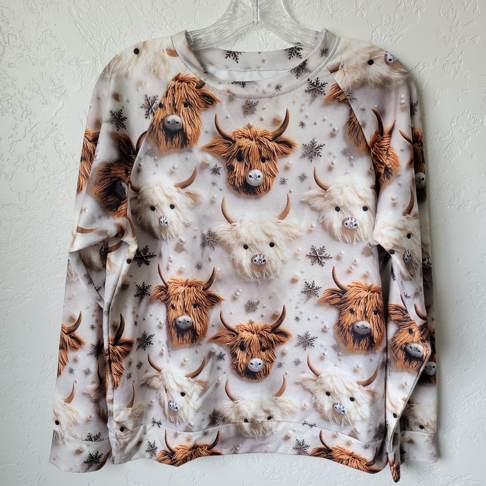 Highland cow holiday pullover